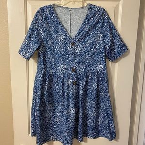 Blue and white floral dress new without tags